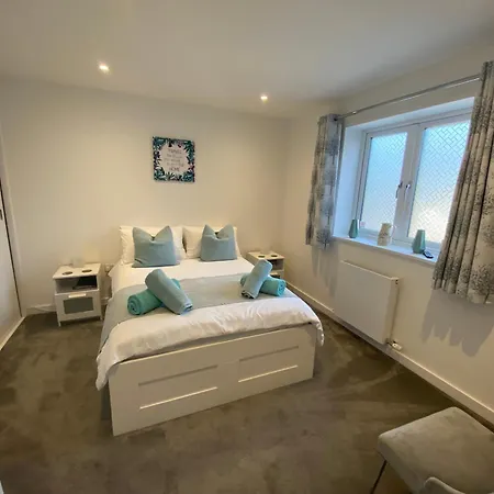 Near And The A30 Homestay Truro
